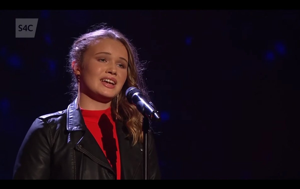  VÍDEO: Erin pelo País de Gales no JESC 2019 com a canção ‘Calon yn Curo’