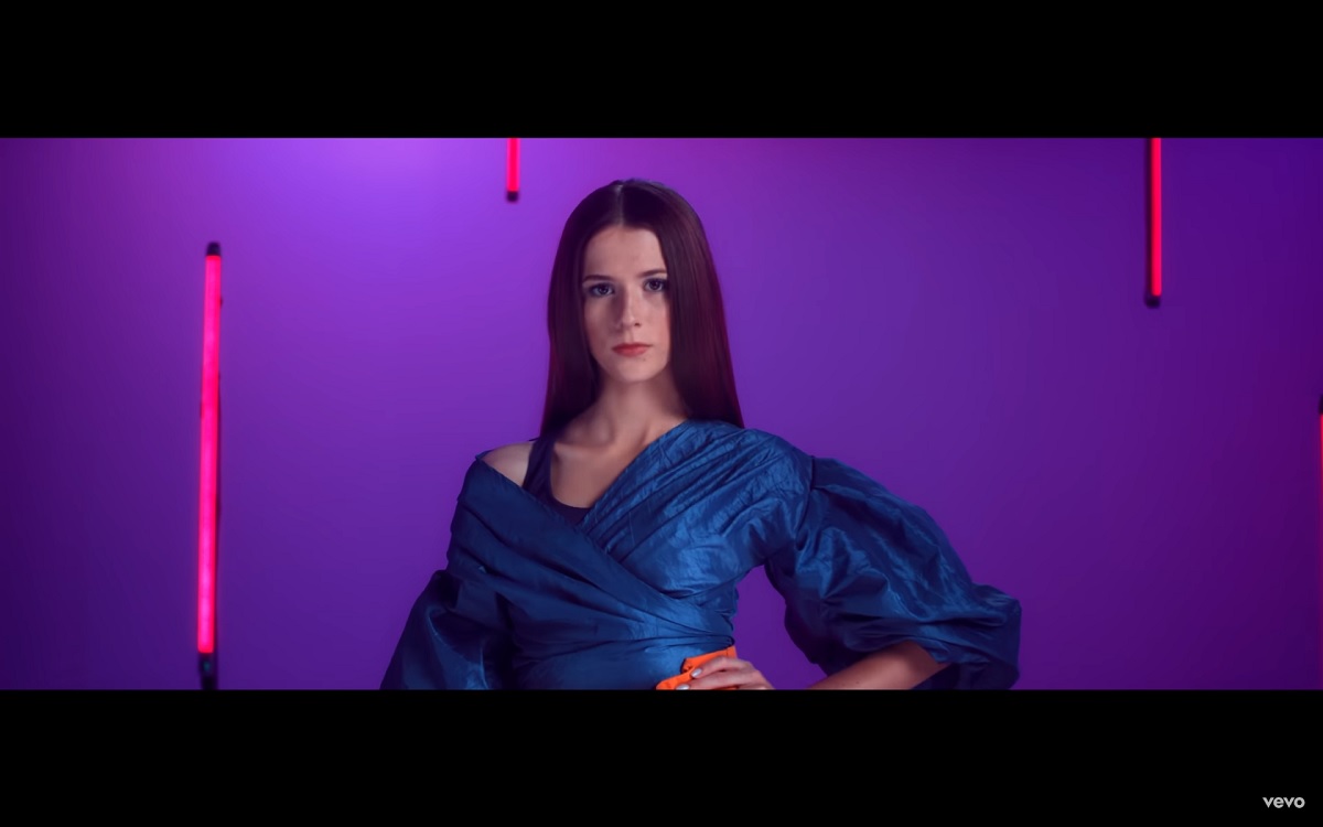 VÍDEO: ‘Potrafisz’ é o novo single de Roksana Węgiel