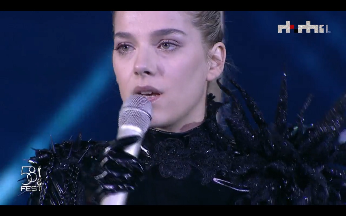  Arilena Ara representa a Albânia na Eurovisão 2020 após ganhar o Festivali i Këngës