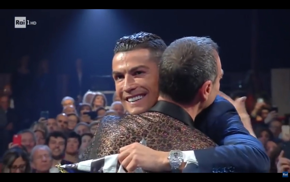 VÍDEO: Cristiano Ronaldo com curta participação no Festival de Sanremo