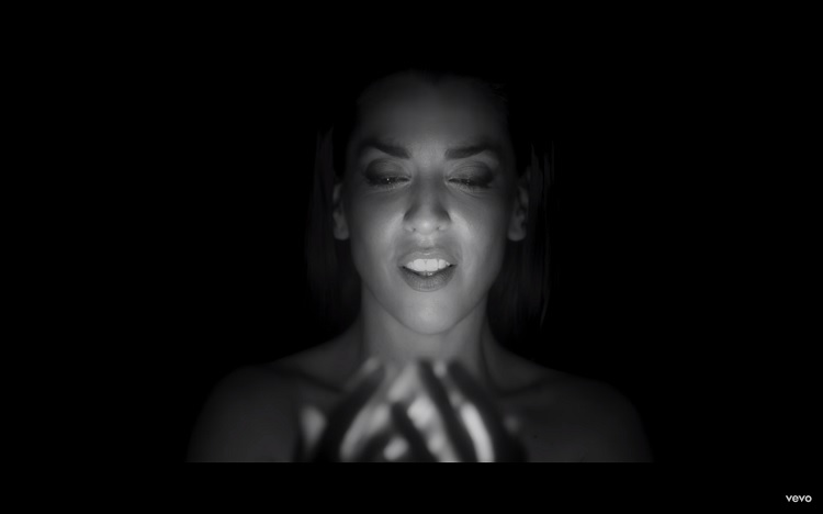 VÍDEO: ‘Miedo’ é o novo single de Ruth Lorenzo e tem videoclip