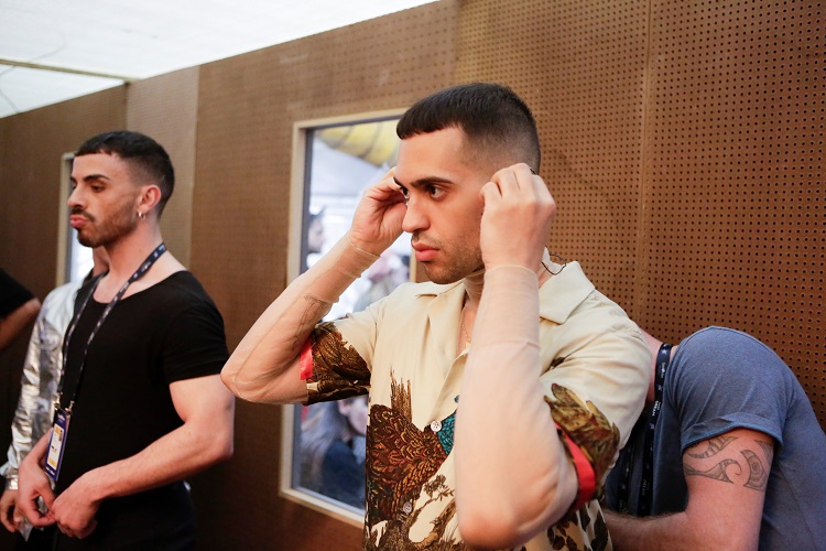  Mahmood: “Se ajudasse, faria a Ucrânia ganhar a Eurovisão”