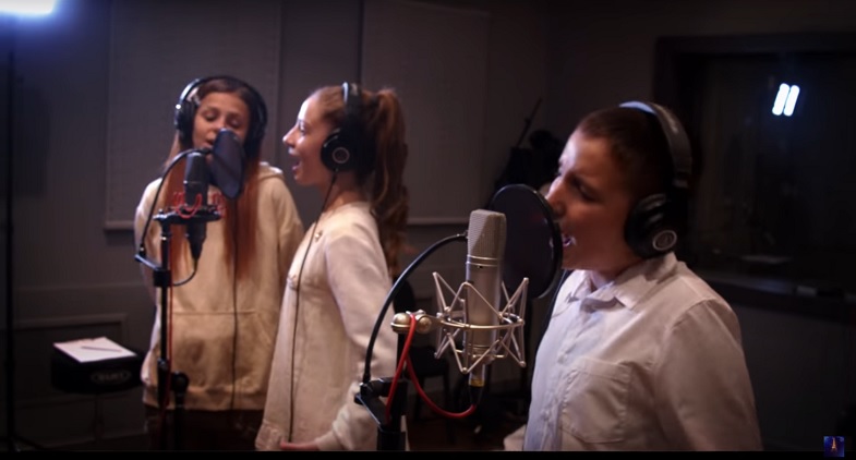  VÍDEO: Lançado o vídeo oficial do tema da Bulgária para o JESC 2021, ‘Voice Of Love’