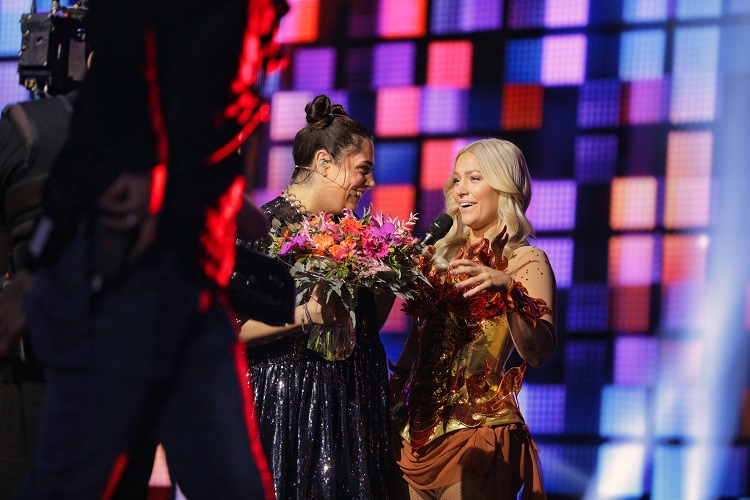  Klara Hammarström e MEDINA garantem lugares na final do Melodifestivalen 2022