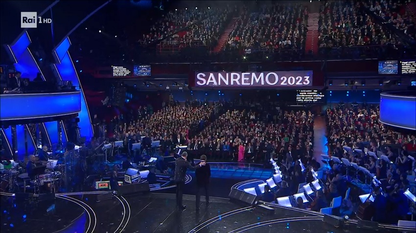 Marco Mengoni abre Festival de Sanremo 2023 na frente